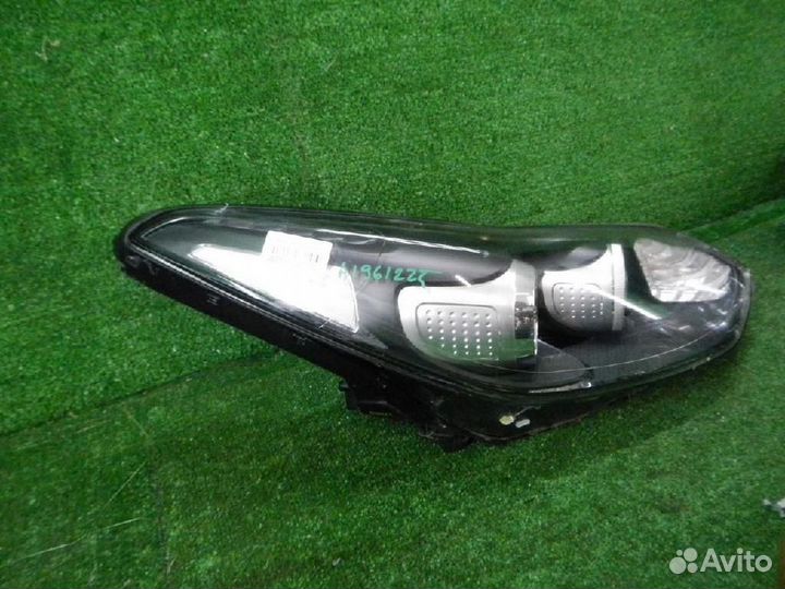 Фара правая Kia Sportage