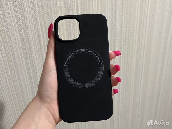 Чехол на iPhone 13