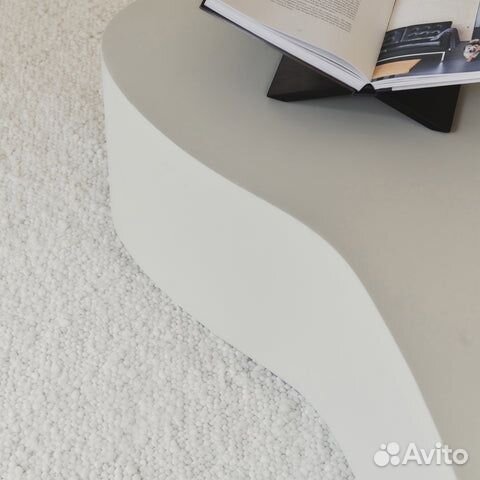 Стол кухонный от дизайнера, стол обеденный, стол