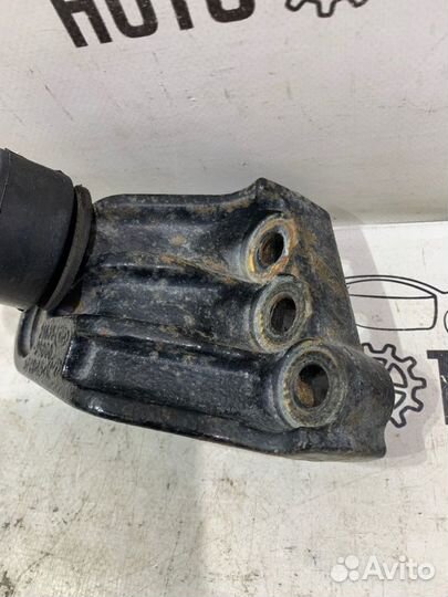 Кронштейн опоры двигателя правый Kia Sportage SL