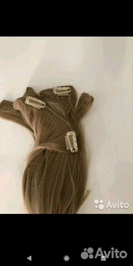 Волосы на заколках