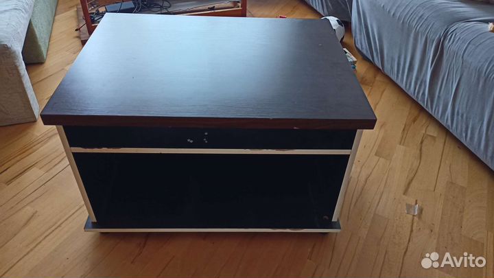 Тумбочка под телевизор