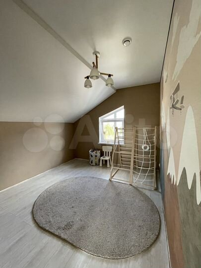 Дом 149 м² на участке 8,6 сот.