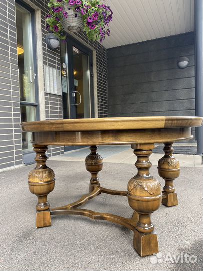 Винтажный стол