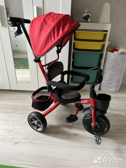 Трехколесный велосипед с ручкой kreiss