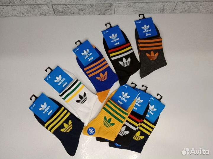 Носки средние, яркие расцветки