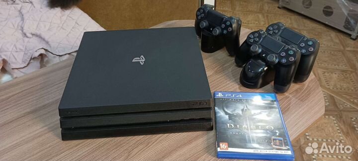 Sony Playstation 4 PRO 1000gb
