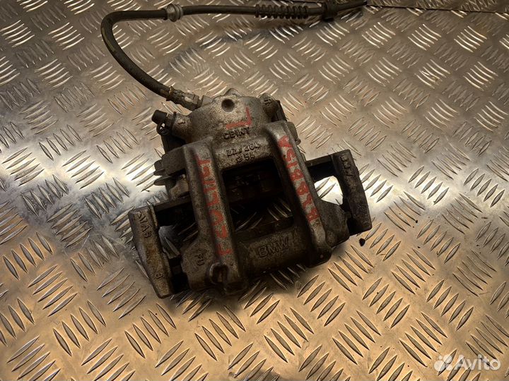 Передний левый суппорт BMW 1 F20