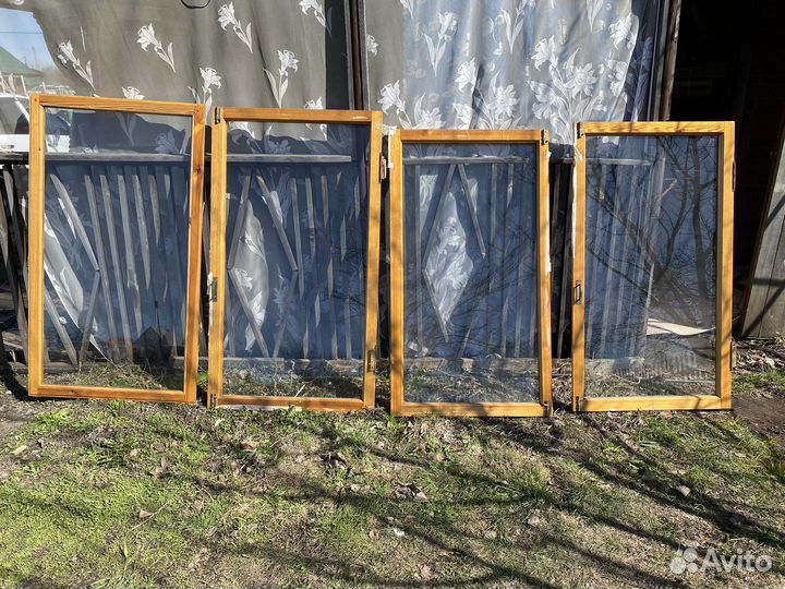 Деревянные окна бу со стеклами