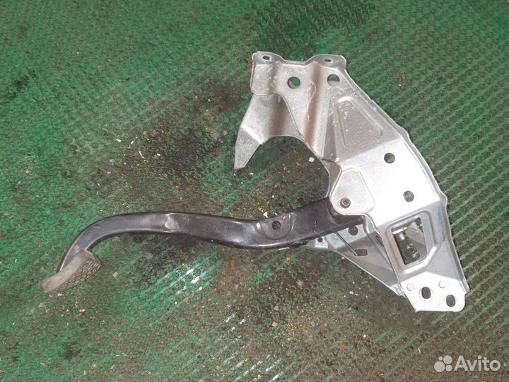 Педаль тормоза Opel Astra GTC H