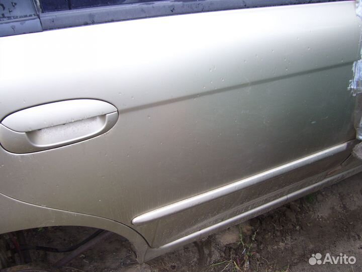 Киа спектра дверь задняя