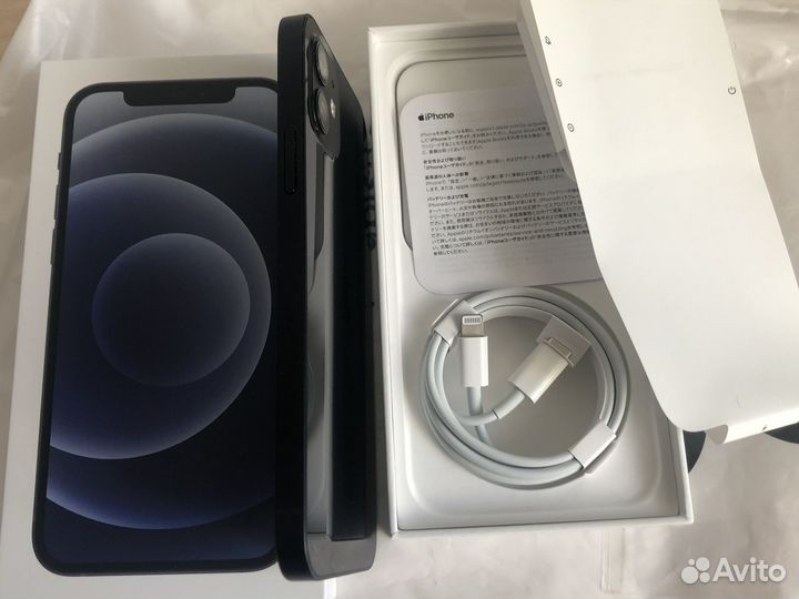 iPhone 12, 64 ГБ