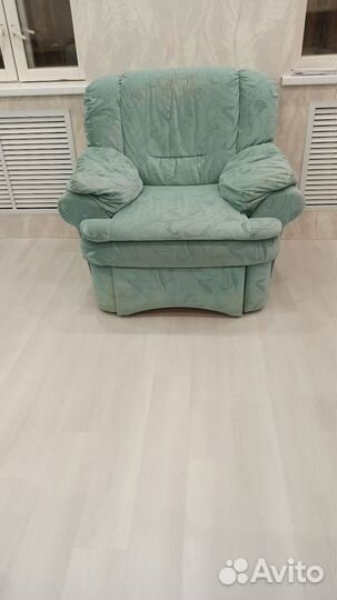 Угловой диван с креслом бу