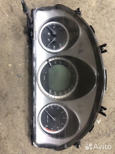 Щиток приборов w204 c204 s204 c class