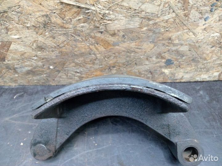 Колодка барабанного тормоза задняя Scania P 440