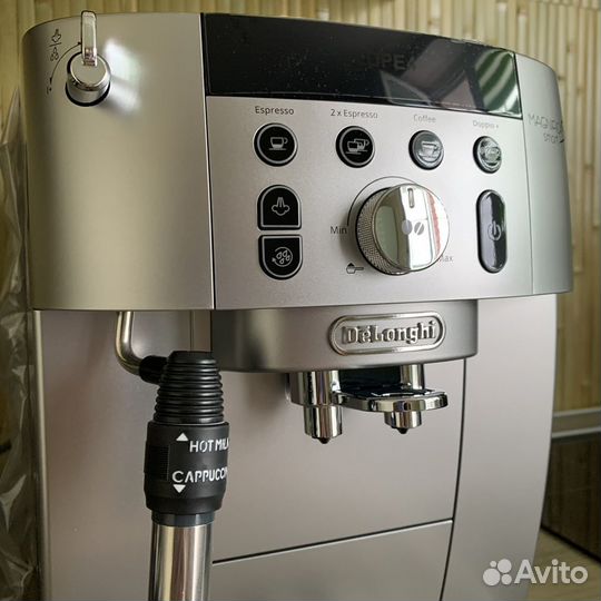 Кофемашина Delonghi ecam 250.31.SB