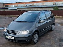 Volkswagen Sharan 1.9 AT, 2008, 522 000 км, с пробегом, цена 980 000 руб.
