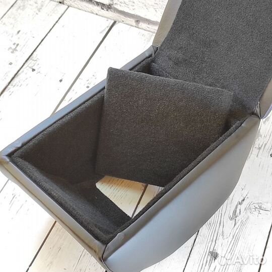 Подлокотник VW Jetta 6 (2010 - )