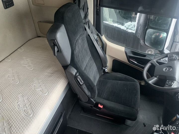 Сиденье водительское пневматическое