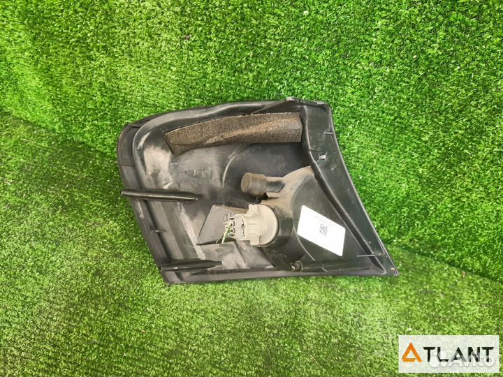 Поворотник передний левый nissan liberty