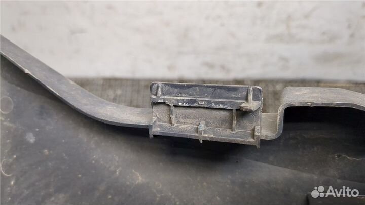 Решетка радиатора Ford Focus 2, 2005