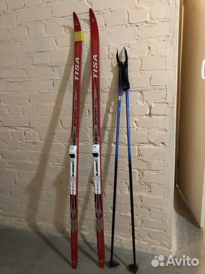 Продам лыжи, коньки, снегокат