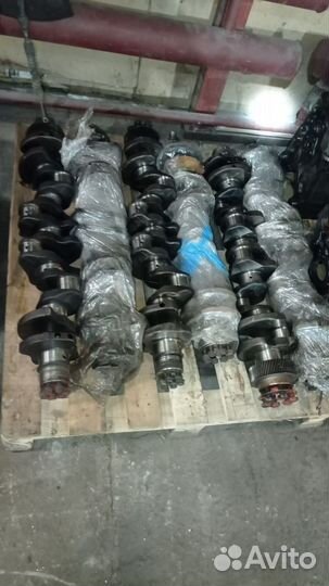 Коленвал двигателя FE6 Ниссан Кондор