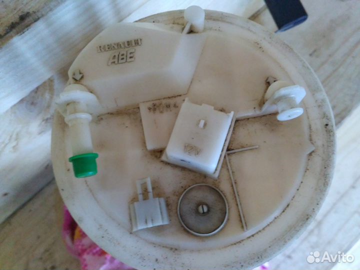 Топливный насос в сборе рено меган 2 (без обратки)