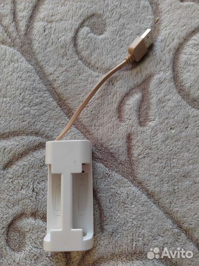 Зарядник для аккумуляторов IKEA