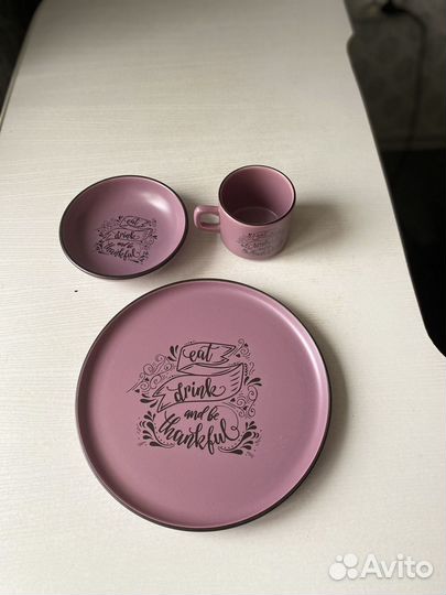 Набор столовой посуды новый