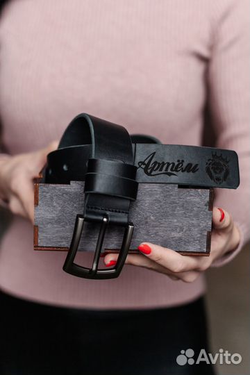 Ремень из натуральной кожи с гравировкой