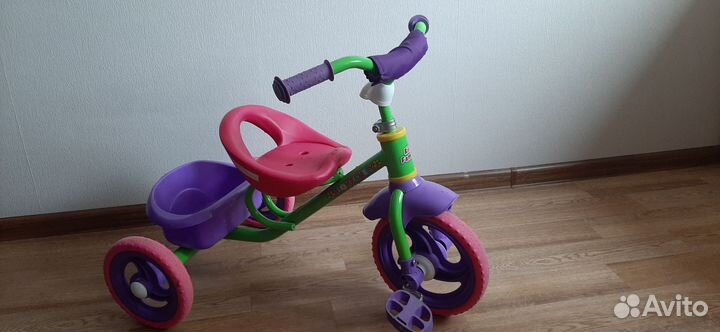 Трехколесный велосипед
