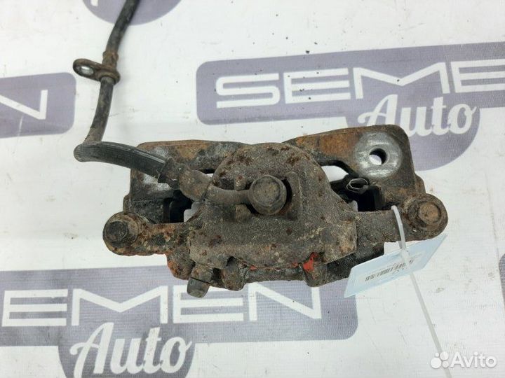 Суппорт передний правый Honda Civic 8 Viii 4D FD3