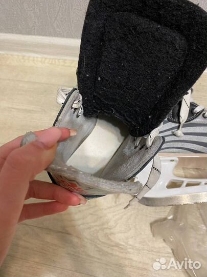 Коньки хоккейные 39 размер