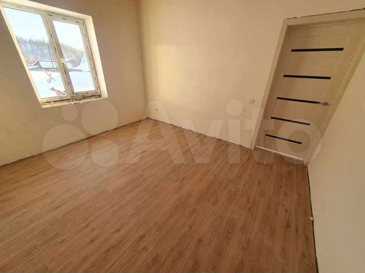 Дом 117 м² на участке 5 сот.