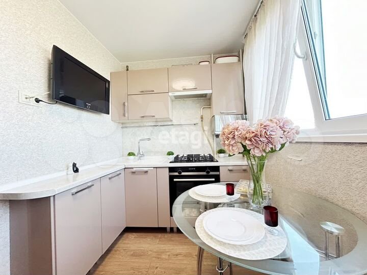 3-к. квартира, 60 м², 8/9 эт.