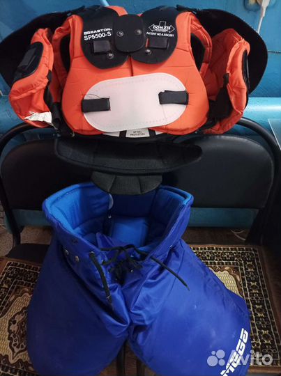 Коньки. Костюм для хоккея бейсбола и тд