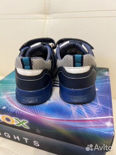 Кроссовки детские geox