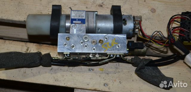 Насос крыши Mercedes-Benz SLK (R171)