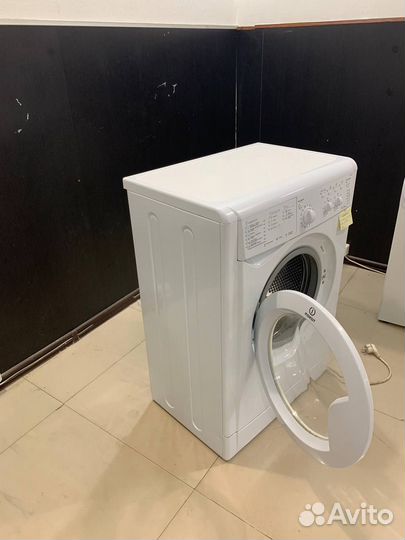 Стиральная машина Indesit Iwsc5085 cis5кг