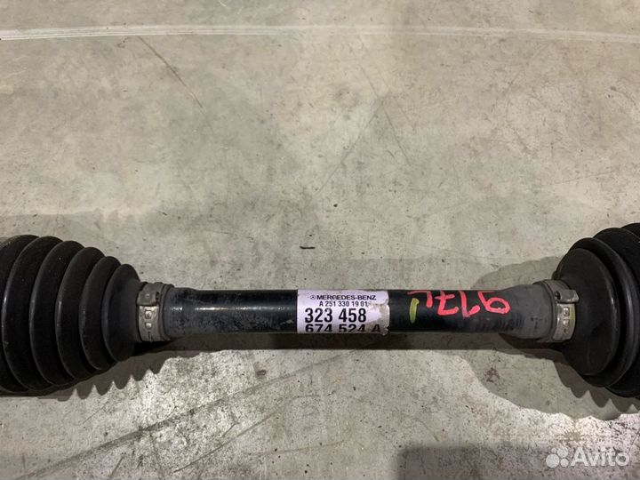 Привод передний левый Mercedes-Benz R-Class W251