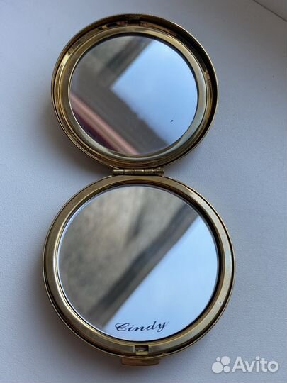 Зеркало карманное