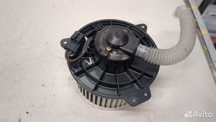 Двигатель отопителя Ford Maverick, 2002