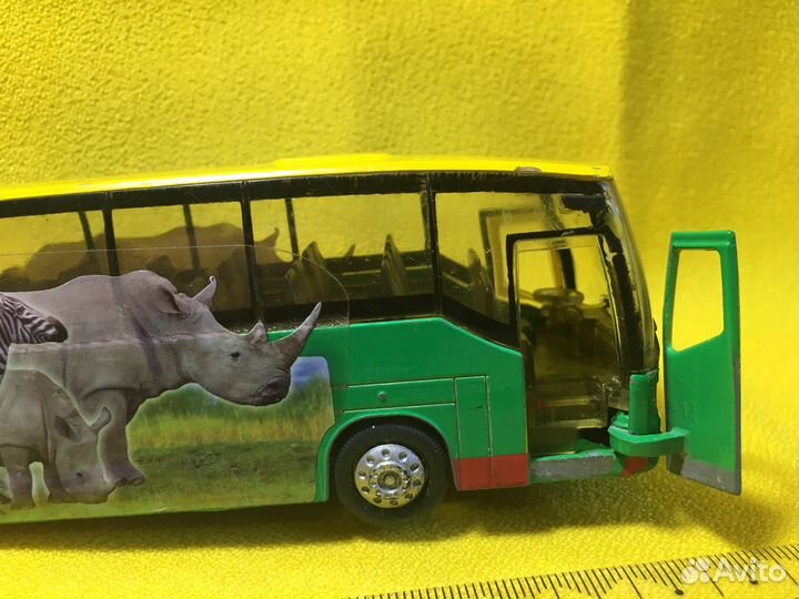 Экскурсионный автобус