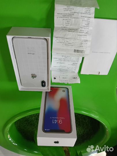iPhone X, 64 ГБ