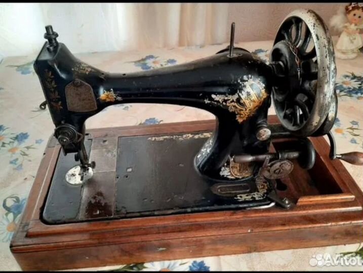 Швейная машина Singer