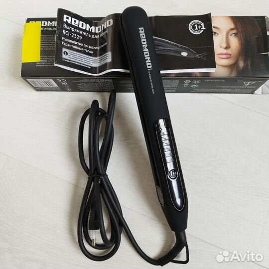 Выпрямитель для волос новый Redmond