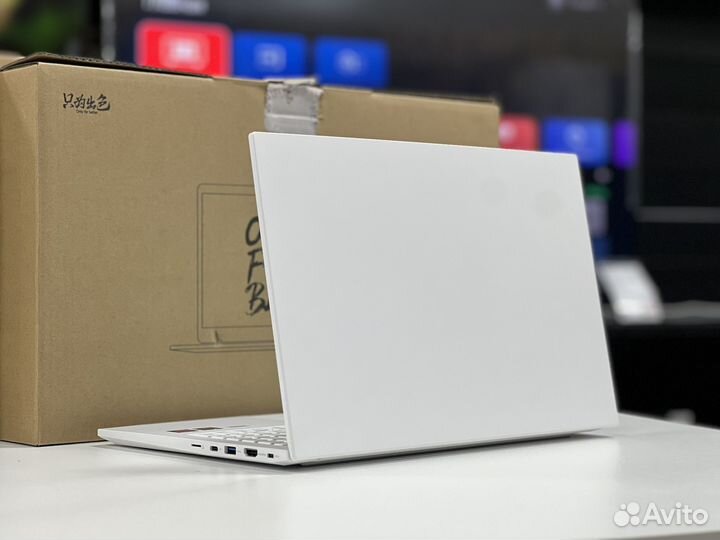 Новый ноут IPS Ryzen 5 5500U 16G озу SSD512g