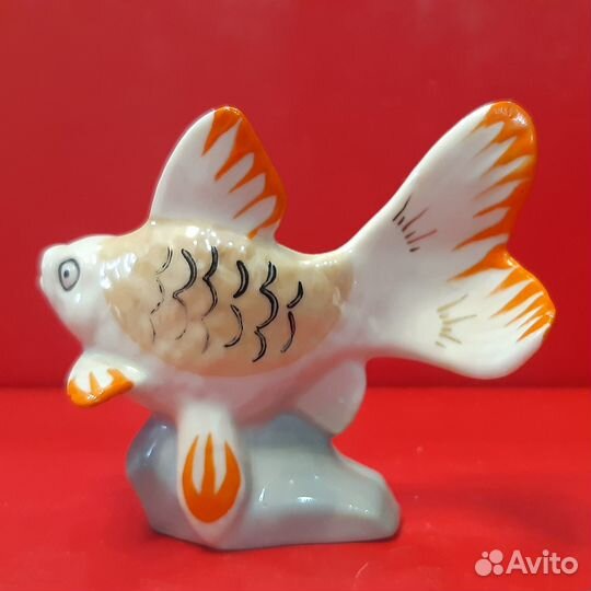 Фарфоровая статуэтка Золотая рыбка Барановка 1950е