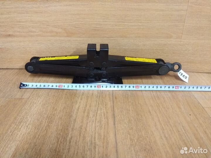 Домкрат. Toyota Alphard. Toyota Noah. Япония #1769